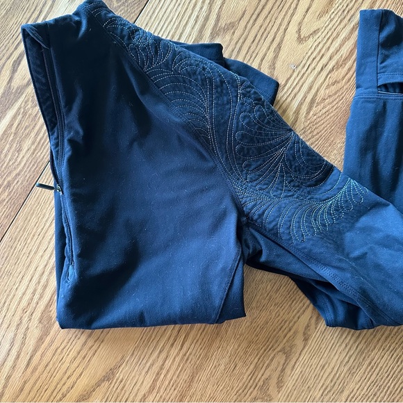 Lululemon pull over - Picture 3 of 4